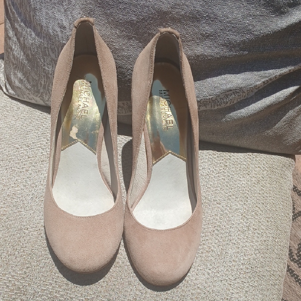 Michael Kors Women's Tan Suede Heels Size 8
